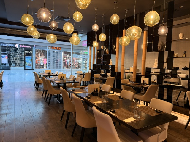 Jídlo ze Sushi Noodles